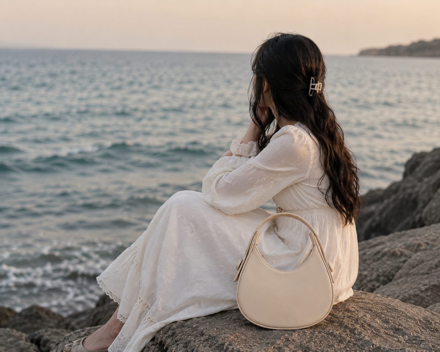 Pearl Muse Shoulder Bag